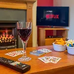 Hill Cottage, With Garden And Fell Views, Dog Friendly Walks From The Door, Close To Bassenthwaite