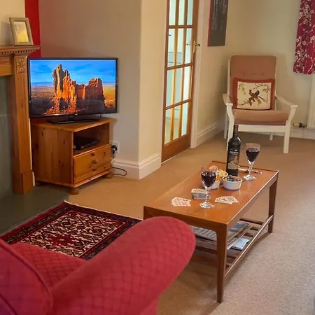 Tatil Evi Hill Cottage, With Garden And Fell Views, Dog Friendly Walks From The Door, Close To Bassenthwaite Braithwaite