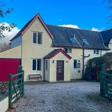 Tatil Evi Hill Cottage, With Garden And Fell Views, Dog Friendly Walks From The Door, Close To Bassenthwaite Braithwaite