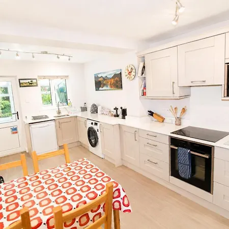 Tatil Evi Hill Cottage, With Garden And Fell Views, Dog Friendly Walks From The Door, Close To Bassenthwaite Braithwaite